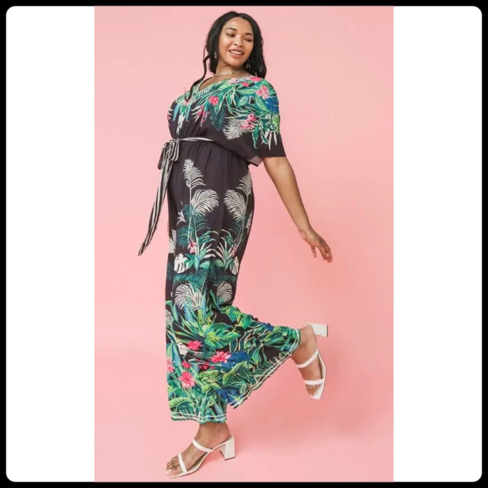 Plus Size Woven Jump Suit, XL - 2X - Picture 5 of 12